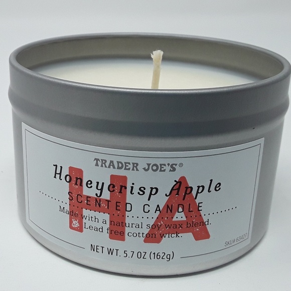 🌹 Trader Joes Honeycrisp Apple Scented Candle Soy - Picture 1 of 3